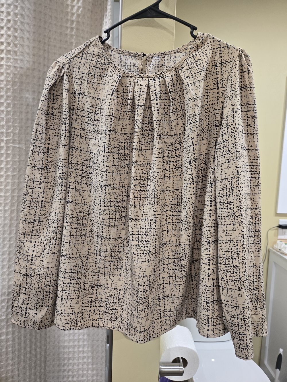 SHEIN Beige and Black Printed Long-Sleeve Top